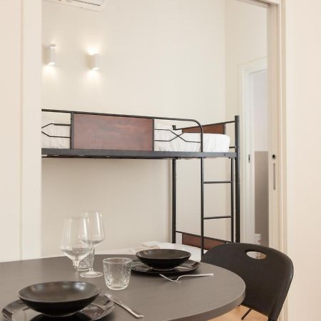 Klimt Central Station - Two Room Apartment 米兰 外观 照片