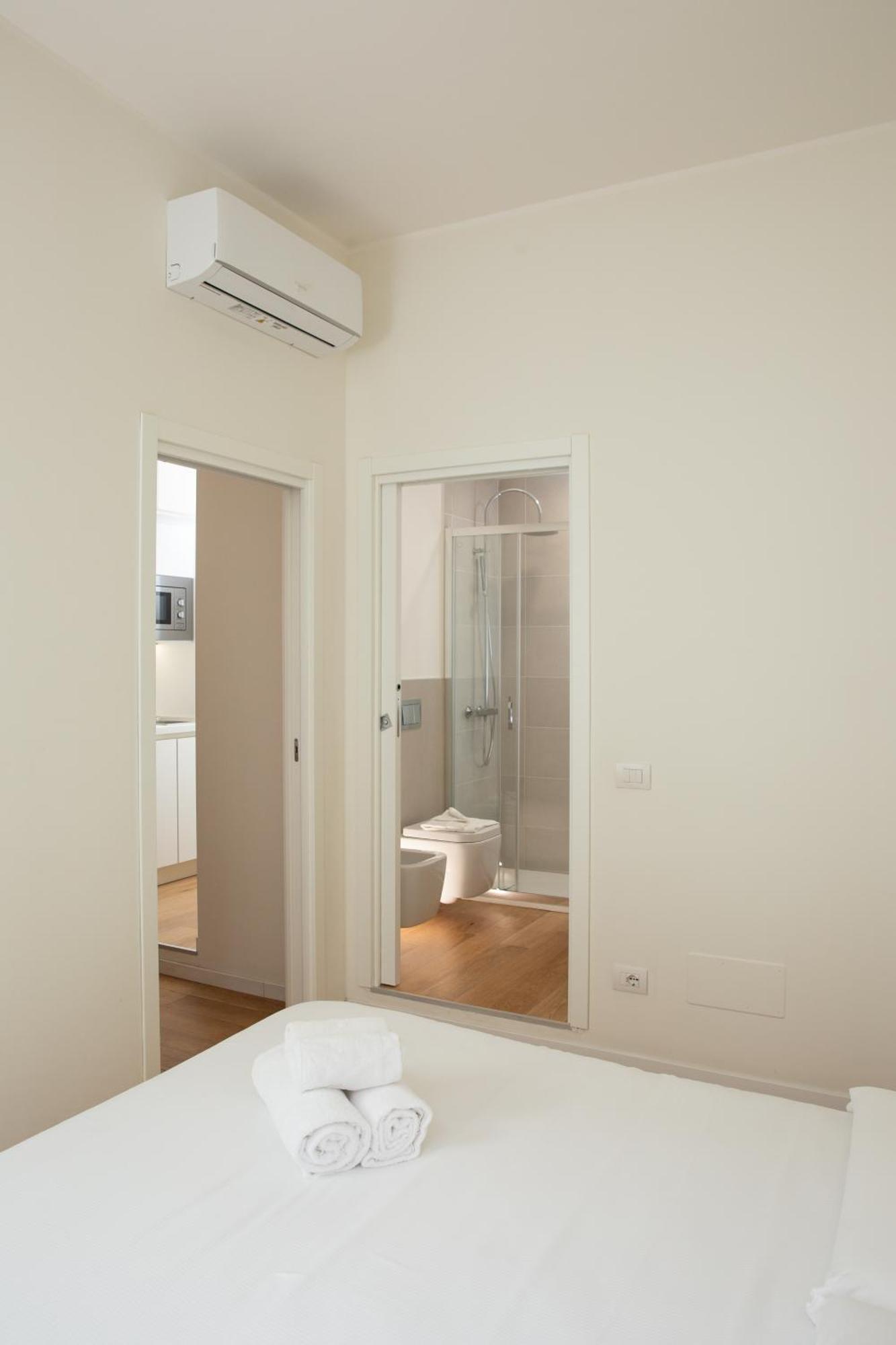 Klimt Central Station - Two Room Apartment 米兰 外观 照片