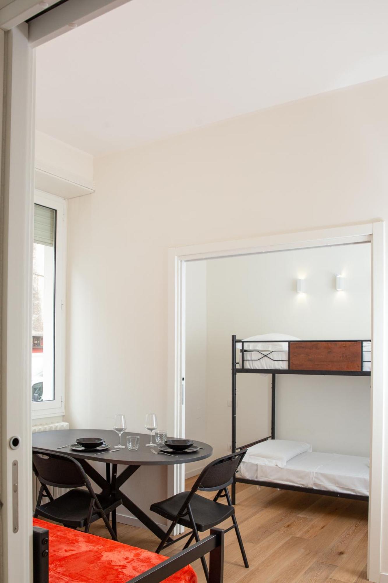 Klimt Central Station - Two Room Apartment 米兰 外观 照片