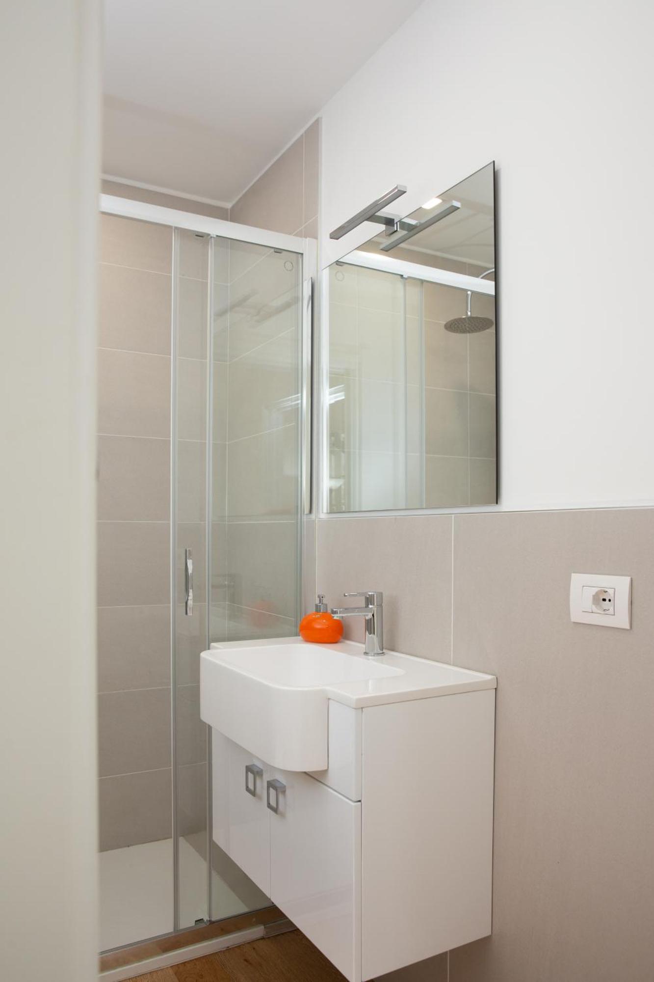 Klimt Central Station - Two Room Apartment 米兰 外观 照片