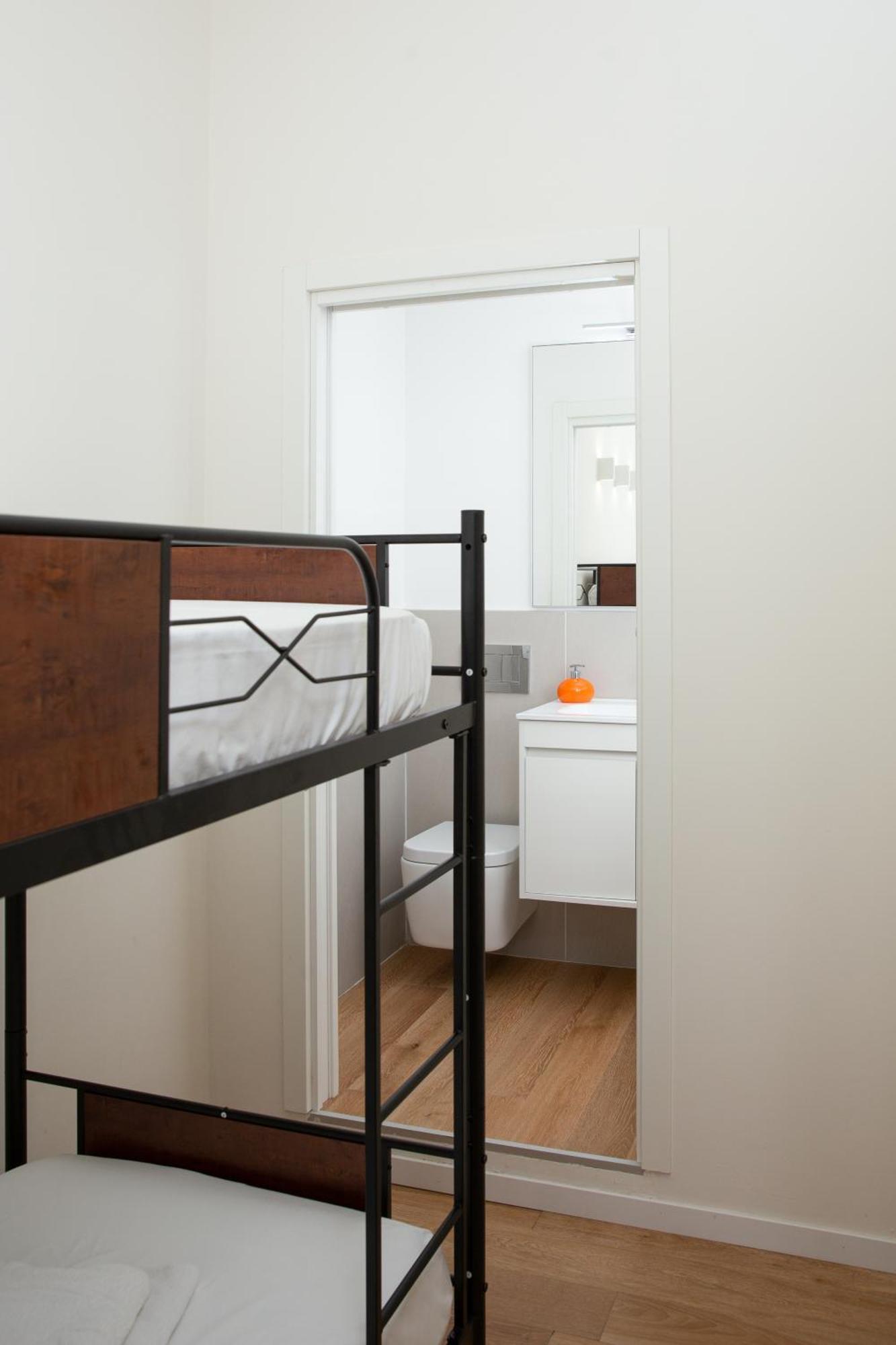 Klimt Central Station - Two Room Apartment 米兰 外观 照片