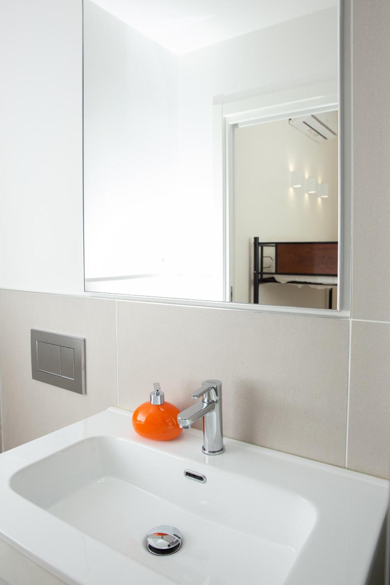 Klimt Central Station - Two Room Apartment 米兰 外观 照片